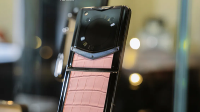 A tecnologia artesanal da Vertu é uma homenagem à sua "outra metade".
