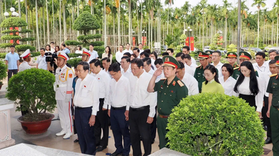 Chủ tịch Quốc hội Trần Thanh Mẫn dâng hoa, dâng hương tại Di tích lịch sử quốc gia Ngã Ba Giồng