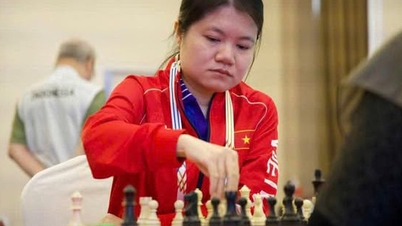 A enxadrista vietnamita Pham Le Thao Nguyen conquista o segundo lugar no principal torneio de xadrez online do mundo.