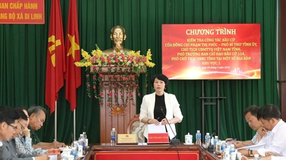 Secretarul adjunct al Comitetului de Partid din Provincia Lam Dong, Pham Thi Phuc, inspectează pregătirile electorale în comunele din Zona 2.