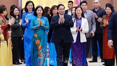 លោកស្រីនាយករដ្ឋមន្ត្រីនឹងជួបជាមួយថ្នាក់ដឹកនាំស្ត្រី និងអ្នកគ្រប់គ្រងនៃភ្នាក់ងារកណ្តាល ព្រមទាំងប្រគល់ពានរង្វាន់ Kovalevskaia ផងដែរ។