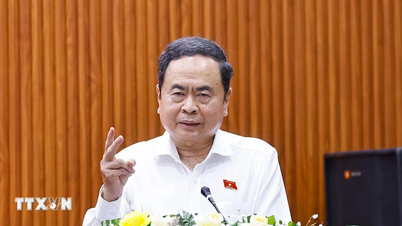 Tran Thanh Man, a Nemzetgyűlés elnöke a választókkal tartott találkozón Ho Si Minh-városban.