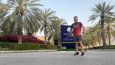 سياح فيتناميون عالقون في عُمان: "المزاج يتغير كتقلبات سوق الأسهم"