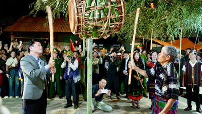 The Ma Coong people celebrate their drum-beating festival with great fanfare.