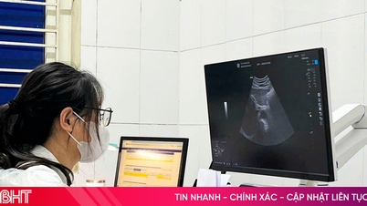 Artsen van de Medische Universiteit van Hanoi voeren uitgebreide diagnostische beeldvormingsonderzoeken uit in Thach Ha.