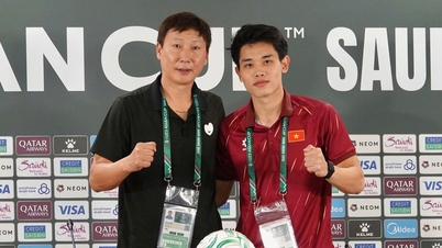 O técnico Kim Sang Sik e Dinh Bac receberam menções honrosas.