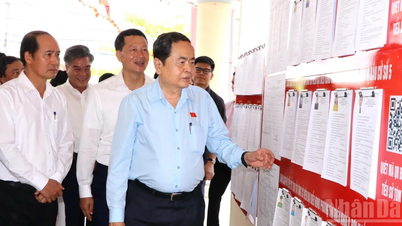 [Foto] Ketua Majelis Nasional memeriksa persiapan pemilihan di Dong Nai