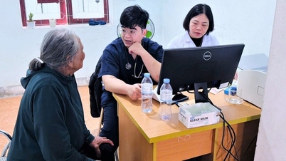 Renforcement du personnel médical des hôpitaux centraux pour soutenir les soins de santé dans la province de Ha Tinh.