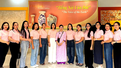 Am 8. März besuchten zahlreiche Besuchergruppen das Frauenmuseum Südvietnam.