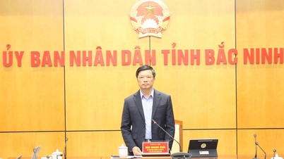 Prime Minister Pham Minh Chinh: Urgently remove obstacles and accelerate key transportation projects.
