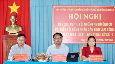 Drie kandidaten voor de Provinciale Volksraad van Lam Dong ontmoetten kiezers in de wijk Binh Thuan.