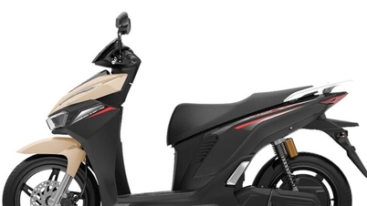 VinFast Viper : Une moto électrique sportive avec une autonomie de 156 km et une technologie moderne d'échange de batteries.