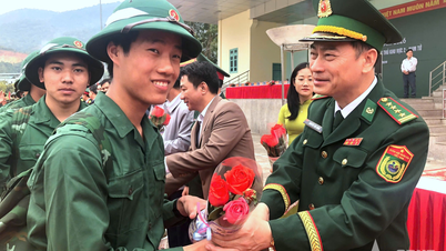 Uma animada cerimônia de recrutamento militar em Lai Chau, em 2026.