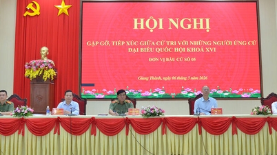 Ulusal Meclis 5. seçim bölgesinin adayları, Giang Thanh ve Vinh Dieu beldelerinde seçmenlerle bir araya geldi.
