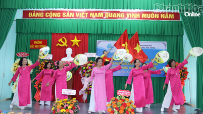 Bac Nha Trang Mahallesi Kadınlar Birliği, Uluslararası Kadınlar Günü için bir kutlama düzenledi.