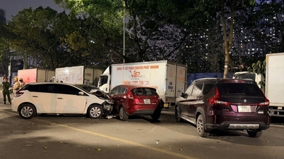 В Ханое произошло массовое ДТП с участием нескольких автомобилей; водитель, как выяснилось, превысил допустимую концентрацию алкоголя в крови.