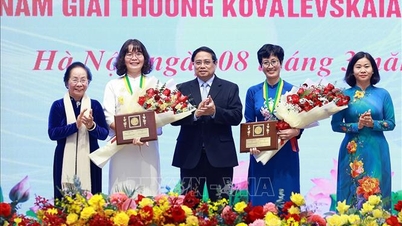 자신감 있고 책임감 있으며, 따뜻한 마음씨와 창의성을 지닌 현대 베트남 여성의 이미지를 구축합니다.
