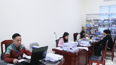 タイグエン省は、さまざまな地方から342人の公務員と公務員を異動させた。