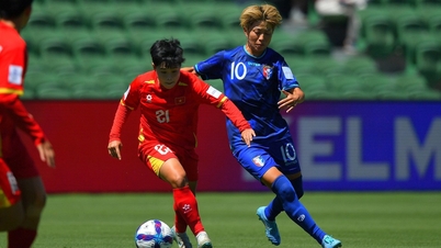 Vietnams kvinnelandslag - Kinesisk Taipei (første omgang) 0-1: Su Yu-hsuan scorer med en header.