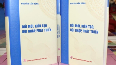 Förre premiärministern Nguyen Tan Dung lanserar sin bok "Innovation, skapande, integration och utveckling"