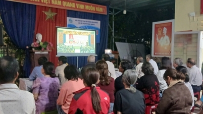Da Nang da dovadă de flexibilitate în eforturile sale de propagandă pentru a se asigura că ziua alegerilor devine cu adevărat o sărbătoare pentru toți cetățenii.