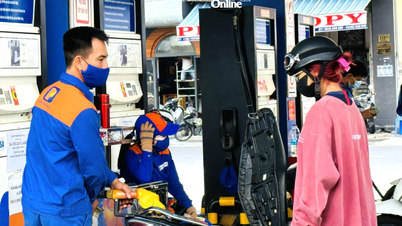 Harga bahan api meningkat daripada 3,780 kepada 8,490 VND/liter.