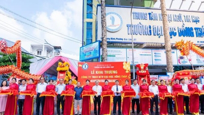 L'université Dong Thap crée une société de services multidisciplinaire.