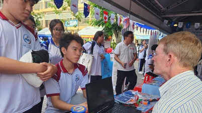 Os 'fatores misteriosos' em uma escola de ensino médio na cidade de Ho Chi Minh.