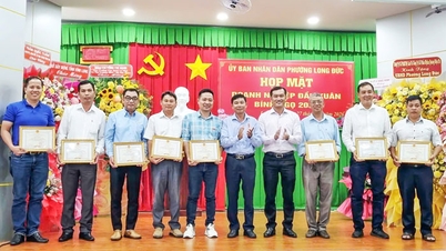 Компания Long Duc Ward налаживает связи с предприятиями, выступая движущей силой прорывных решений.