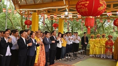 Szent rituálék a Ngũ Nhạc-hegyen, ahol a nemzeti békéért és jólétért imádkoznak.