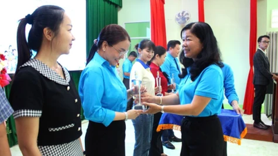 ដុងថាប៖ ចលនា “ល្អឥតខ្ចោះក្នុងកិច្ចការជាតិ មានសមត្ថភាពក្នុងកិច្ចការគ្រួសារ” ភ្លឺស្វាង។