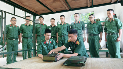 Nieuwe rekruten van Brigade 596: vol zelfvertrouwen en vastbesloten om hun missie succesvol te voltooien.