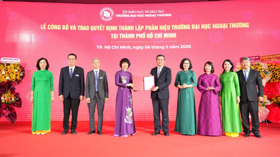 Foreign Trade University höll högtidligt ceremonin för att tillkännage och presentera beslutet att etablera ett filialcampus i Ho Chi Minh-staden.