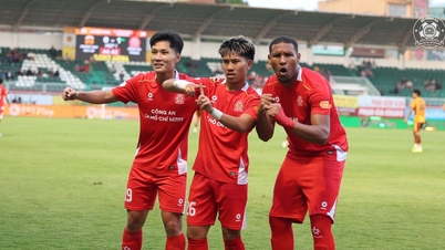 Kedudukan terkini Liga-V: Pasukan jurulatih Huynh Duc berada dalam kedudukan yang luar biasa, Da Nang terlepas daripada kedudukan tercorot.