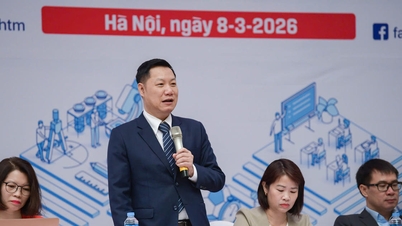 The Ministry of Education and Training clarifies the regulation requiring candidates to achieve a minimum of 15 points in the combined subject of the high school graduation exam.