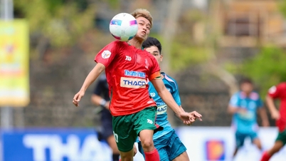 Apa kata mantan rekan setim Ly Duc setelah ia mencetak gol menakjubkan dari tendangan sudut?