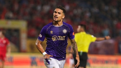 CLB Hà Nội - Công An Hà Nội (hết hiệp 1) 1-0: Đỗ Hoàng Hên mở tỉ số