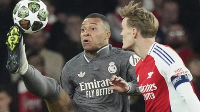 Arsenal hốt “cú ăn 4” chưa từng tồn tại trong lịch sử bóng đá Anh?