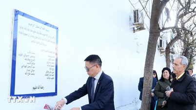 En høytidelig markering av de vietnamesiske og algeriske journalistene som døde i Soc Son.