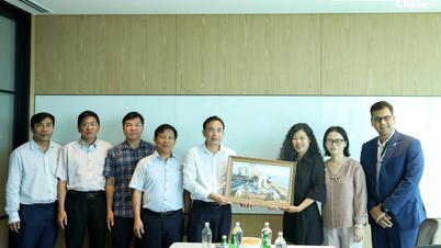 Satu delegasi daripada Jawatankuasa Rakyat wilayah Khanh Hoa telah melawat dan bekerjasama dengan Diageo Vietnam Co., Ltd.