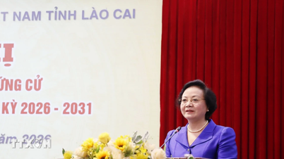 Pilihan Raya Dewan Undangan Negeri dan Majlis Rakyat: Mesyuarat antara pengundi dan calon di Lao Cai.