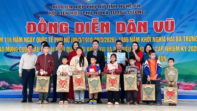 Niềm vui đầu xuân của những em nhỏ mồ côi nơi rẻo cao Tương Dương (Nghệ An)