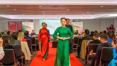 Semana de la Moda Ao Dai 2026: Afirmando el estatus internacional del Ao Dai.