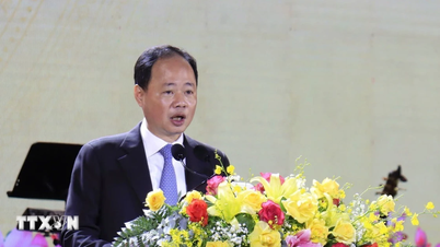 Perdana Menteri melantik Presiden Akademi Sains dan Teknologi Vietnam.