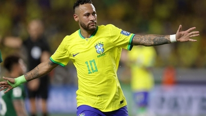 ネイマールは、ブラジル代表としてワールドカップに出場する最後のチャンスを夢見て復帰する。