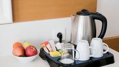 De ce ar trebui să verifici fierbătorul și aparatul de cafea imediat ce te cazezi în camera de hotel?