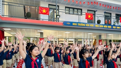 하노이: 활기 넘치는 축제 "어린이의 즐거움과 건강 - 청년 연합을 향하여"