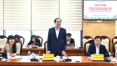 Thai Nguyen reçoit les résultats d'une recherche menée dans le cadre d'un projet scientifique national sur le tourisme dans la zone de guerre de Viet Bac.