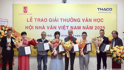 Penganugerahan Hadiah Persatuan Penulis Vietnam 2025