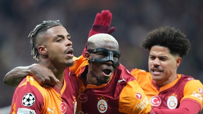 Liverpool suffered a humiliating defeat at Galatasaray.